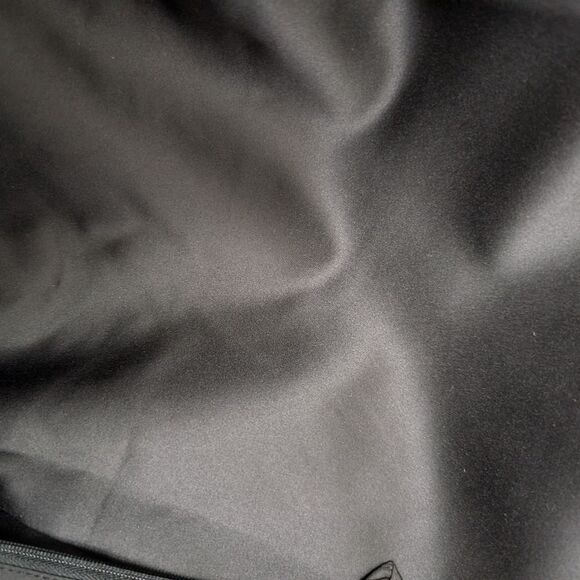 H&M NWT Black puffy knee length party skirt size 8 - Picture 5 of 9